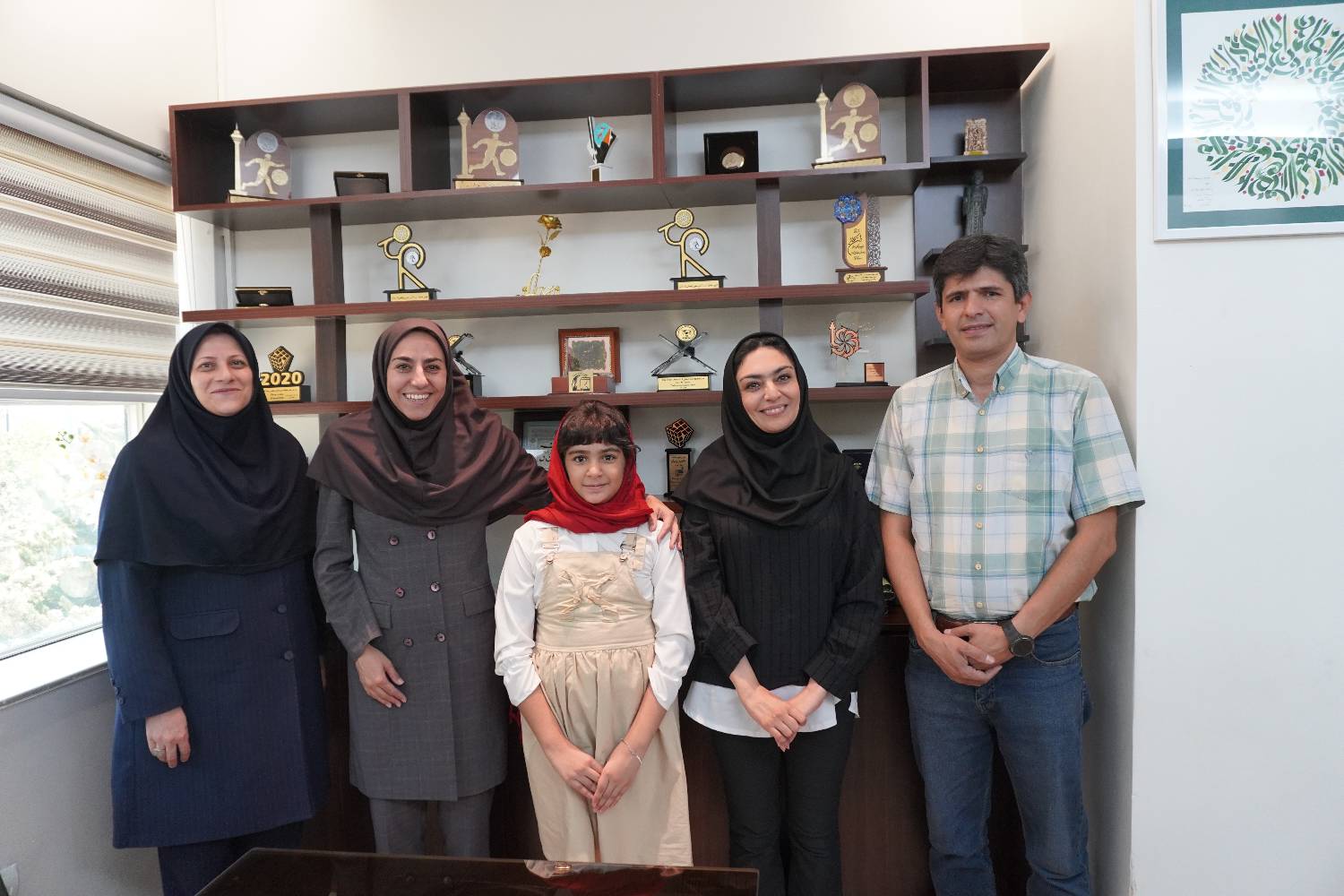 درخشش دانش‌آموز TIS در مسابقات بین‌المللی نقاشی هنگ‌کنگ؛ کسب مدال طلای این رقابت‌ها